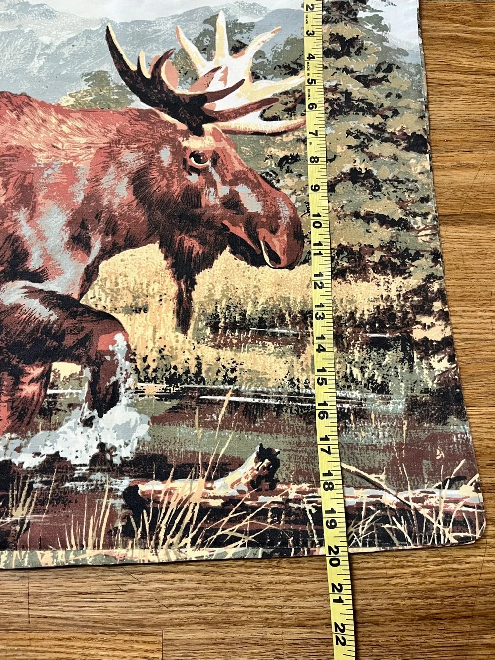 Vintage Set of 4 Handmade Fabric Wildlife Hunting Cabin Placemats Bear Wolf Deer